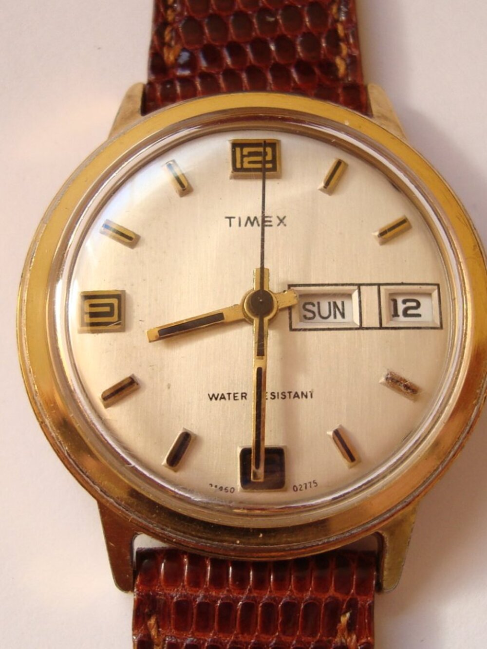 VINTAGE WIND UP TIMEX,RUN GREAT
